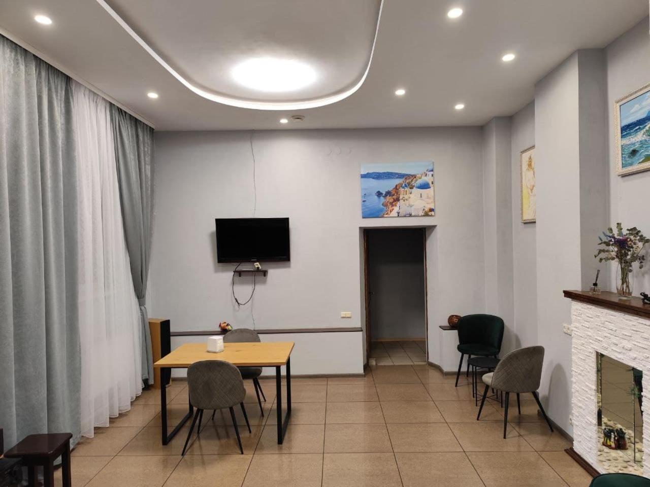 Mini-Hotel Ocean Kiev Bagian luar foto
